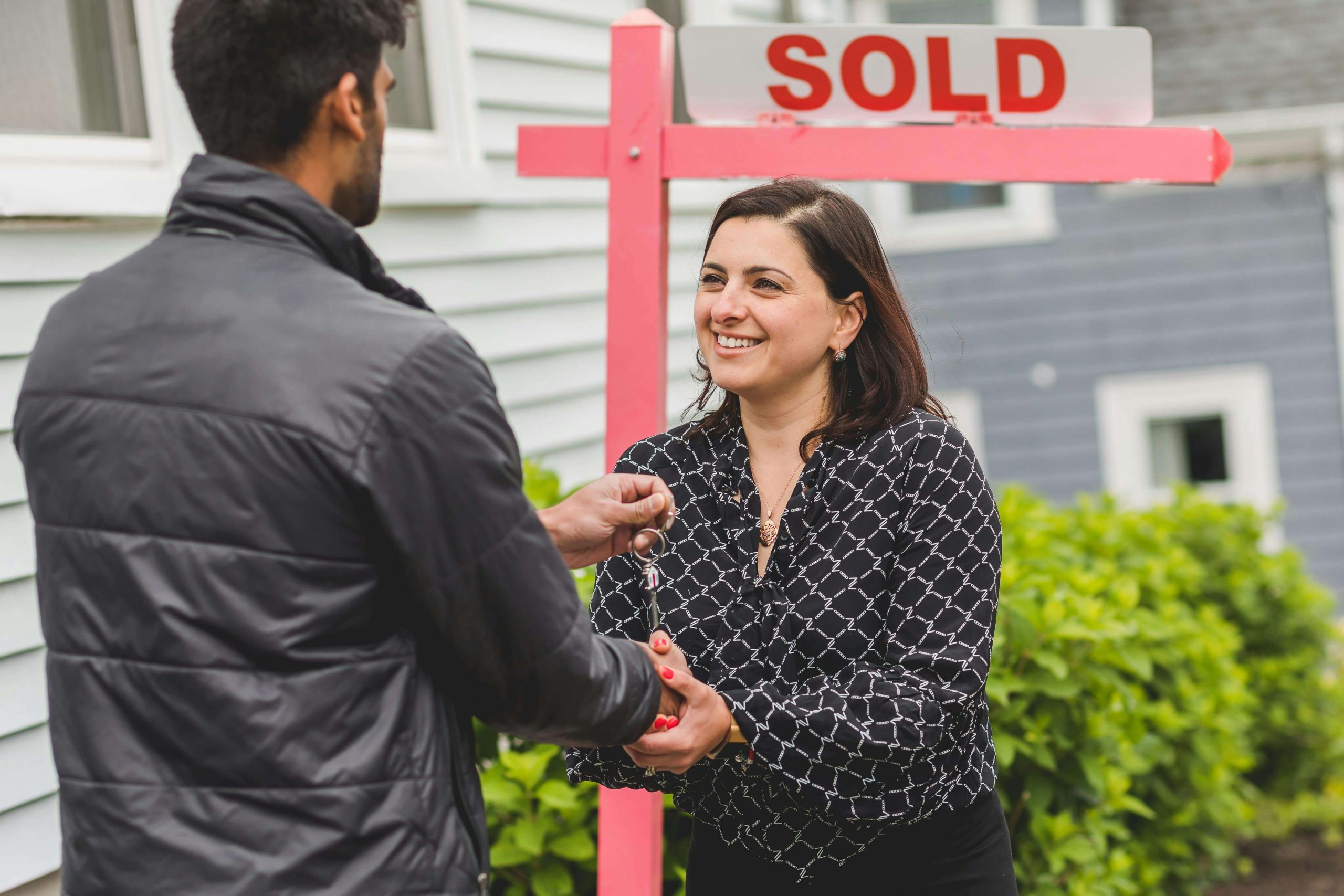 Maximize-Sale-Value-with-Full-Market-Pricing-img